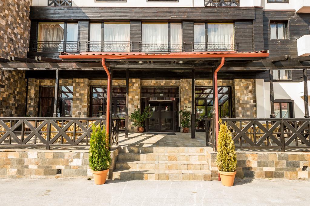 Snezhanka Hotel פמפורובו מראה חיצוני תמונה